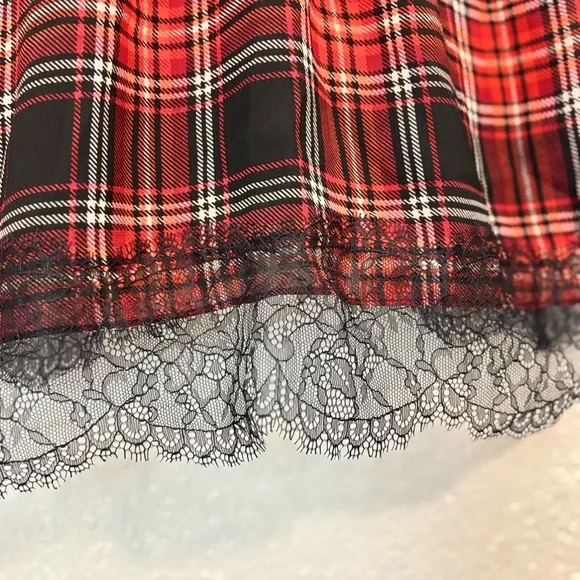 Women’s BCBG Black And Red Plaid Slip Dress Size 2 NWT - Picture 4 of 10